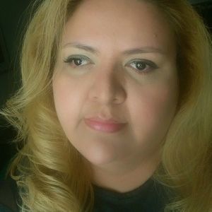 Meet your Posher, Claudia